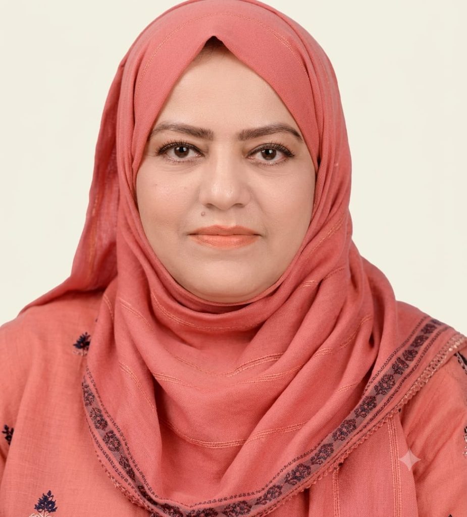 Sufia khan Chairperson Cybercell Women Wing Karachi.